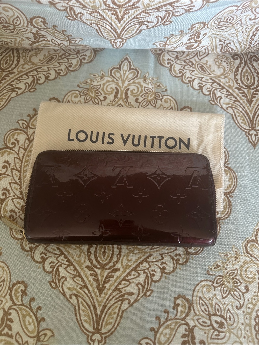 Louis Vuitton Vernis Deep Wine Patent Leather Zip Wallet